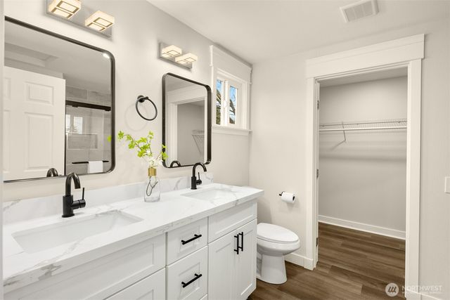 5306 26th Avenue S, Seattle, WA 98118