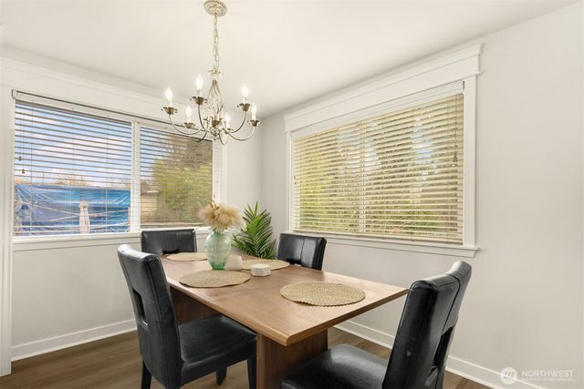 5306 26th Avenue S, Seattle, WA 98118