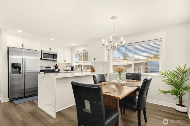 5306 26th Avenue S, Seattle, WA 98118