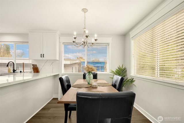 5306 26th Avenue S, Seattle, WA 98118