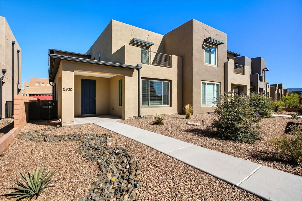 5330 Chicoma, Santa Fe, NM 87507