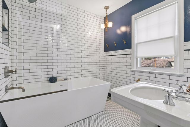 4005 Washburn Avenue N, Minneapolis, MN 55412