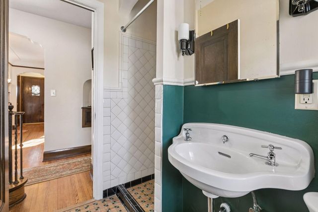 4005 Washburn Avenue N, Minneapolis, MN 55412