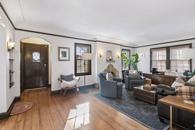 4005 Washburn Avenue N, Minneapolis, MN 55412