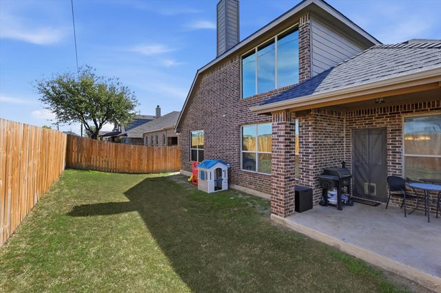 1029 Albany Drive, Fort Worth, TX 76131