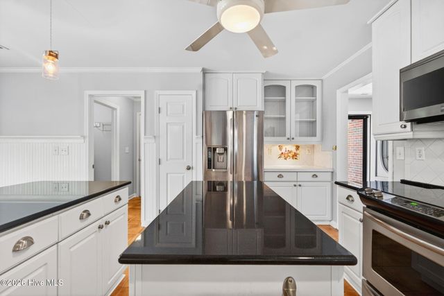 7609 Hawk Road, Wilmington, NC 28411