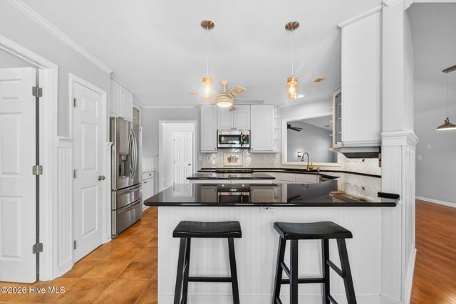 7609 Hawk Road, Wilmington, NC 28411