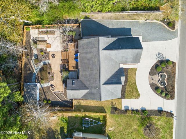 7609 Hawk Road, Wilmington, NC 28411