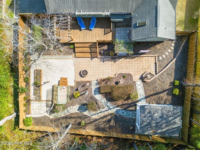 7609 Hawk Road, Wilmington, NC 28411