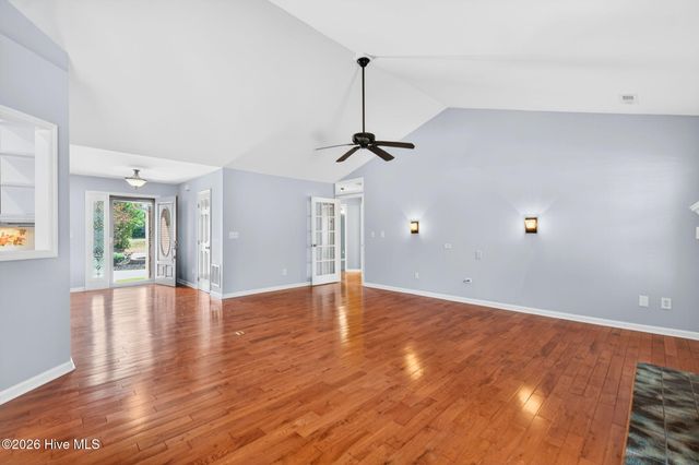 7609 Hawk Road, Wilmington, NC 28411