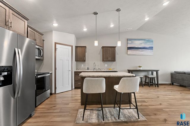 6405 W 6th Pl, Sioux Falls, SD 57107