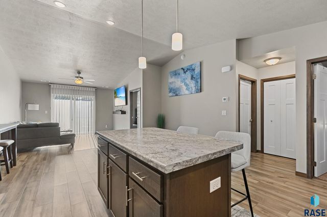 6405 W 6th Pl, Sioux Falls, SD 57107