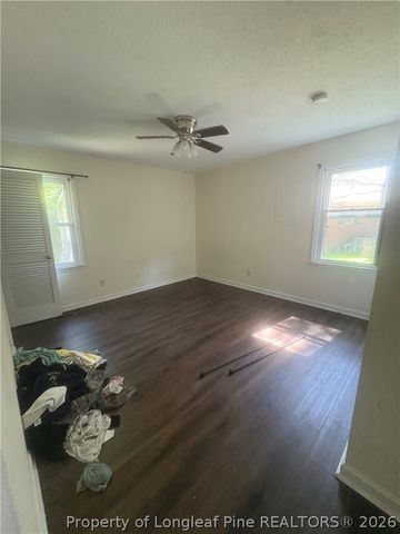 1602 McGougan Road, Fayetteville, NC 28303