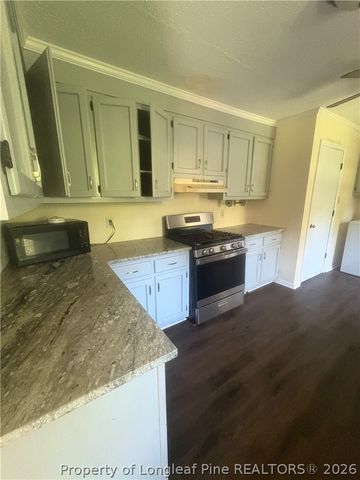 1602 McGougan Road, Fayetteville, NC 28303