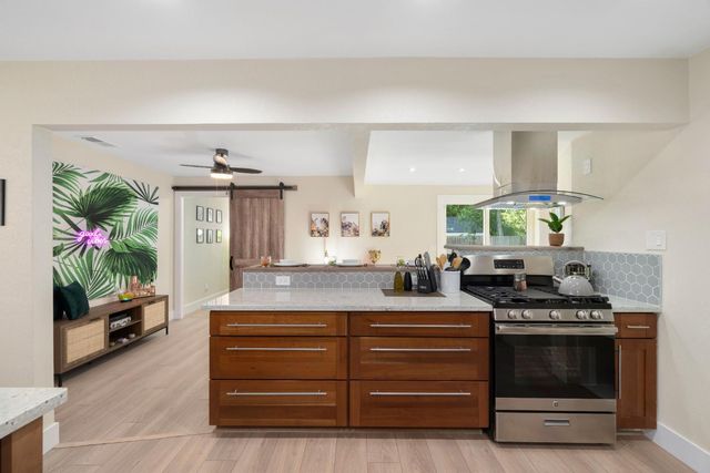 7569 Baird Way, Citrus Heights, CA 95610