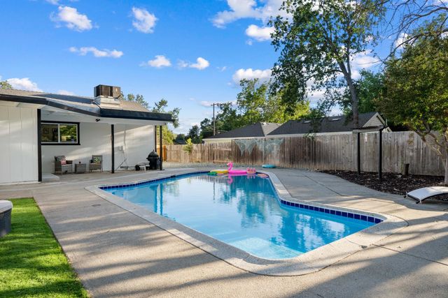 7569 Baird Way, Citrus Heights, CA 95610