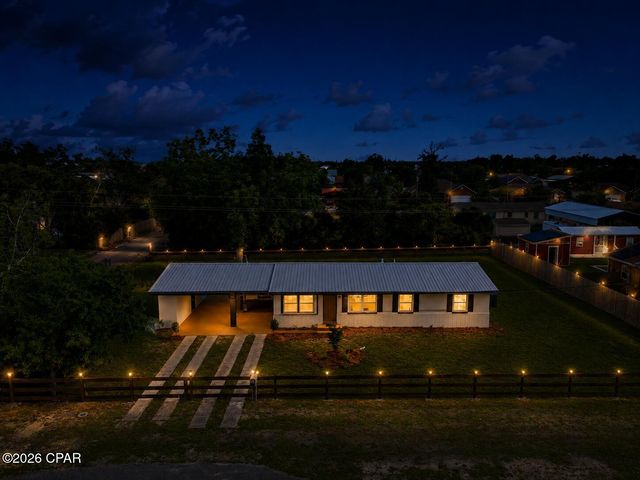 5220 Cherry Street, Panama City, FL 32404