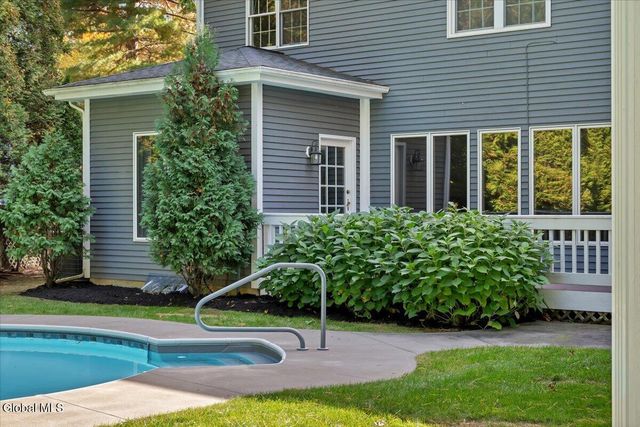 26 Timberwick Drive, Clifton Park, NY 12065