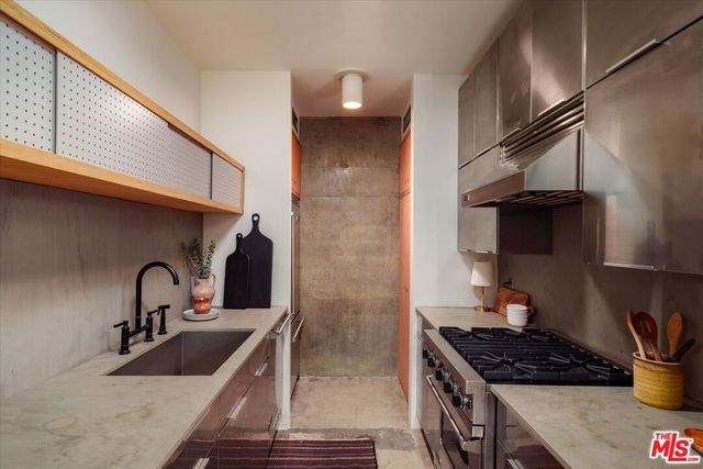 4455 Los Feliz Boulevard 106, Los Angeles, CA 90027