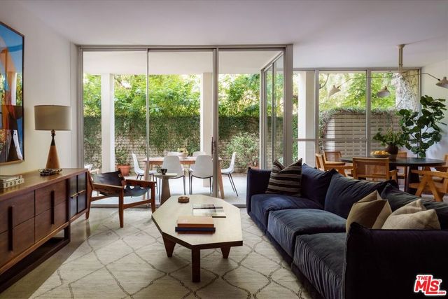 4455 Los Feliz Boulevard 106, Los Angeles, CA 90027
