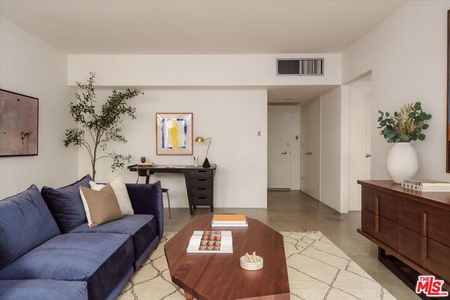 4455 Los Feliz Boulevard 106, Los Angeles, CA 90027