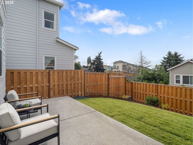 11591 Sw Hayrick Ter, Beaverton, OR 97007