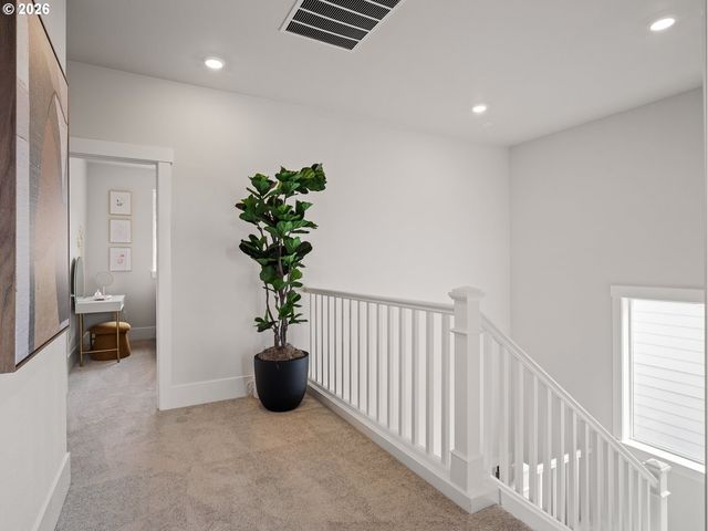 11591 Sw Hayrick Ter, Beaverton, OR 97007