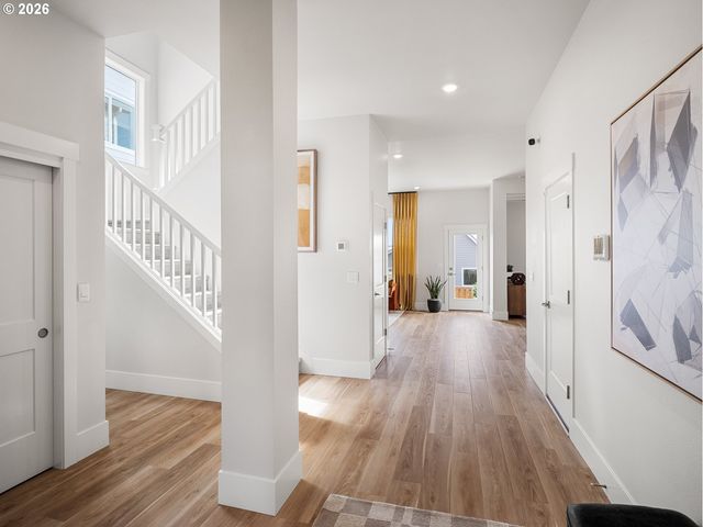 11591 Sw Hayrick Ter, Beaverton, OR 97007