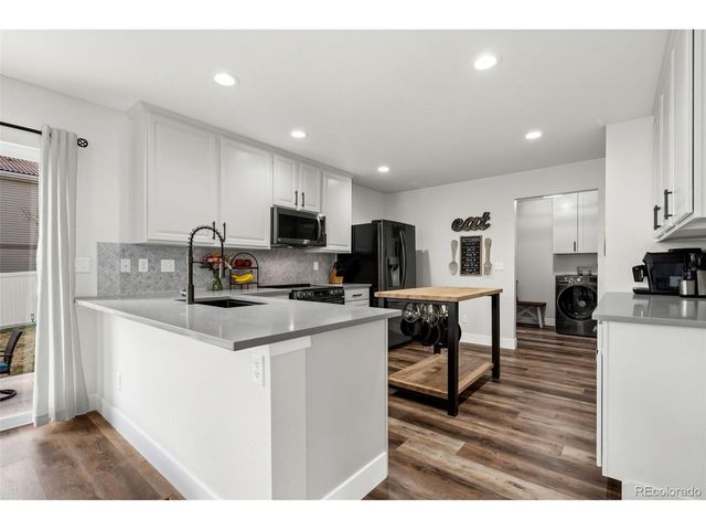 3963 Heatherwood Cir, Johnstown, CO 80534