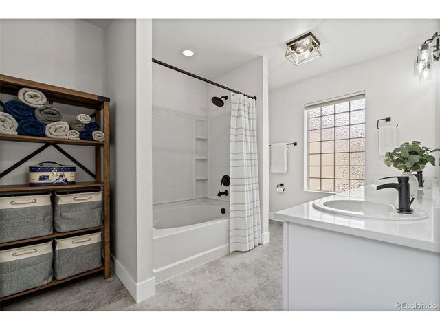 3963 Heatherwood Cir, Johnstown, CO 80534