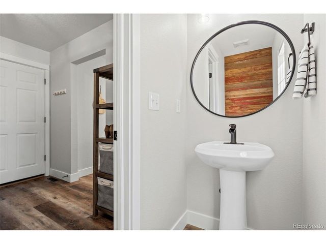 3963 Heatherwood Cir, Johnstown, CO 80534