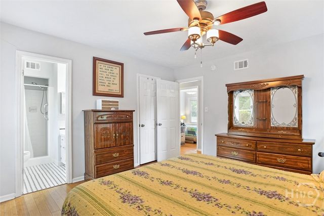 5 Prince Charles Court, Savannah, GA 31406