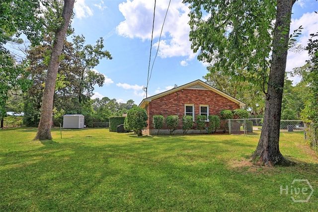 5 Prince Charles Court, Savannah, GA 31406