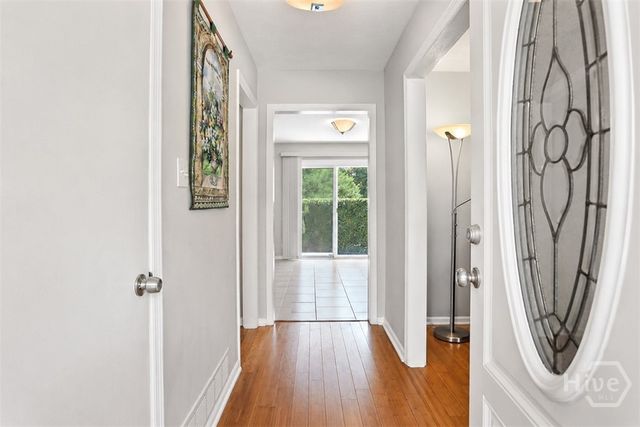 5 Prince Charles Court, Savannah, GA 31406