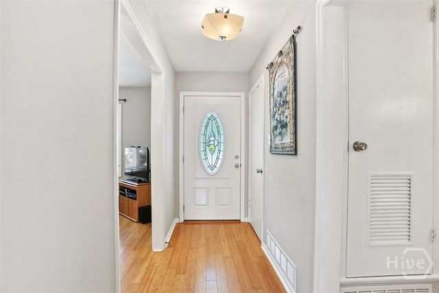 5 Prince Charles Court, Savannah, GA 31406