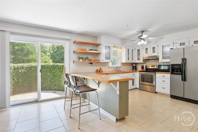 5 Prince Charles Court, Savannah, GA 31406