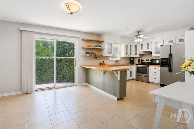 5 Prince Charles Court, Savannah, GA 31406