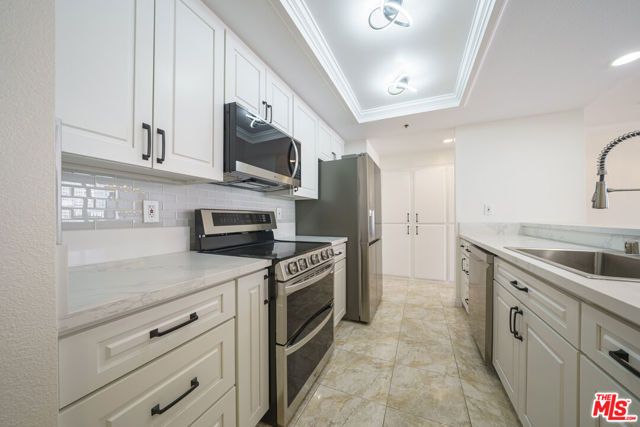 600 W 9th Street 1502, Los Angeles, CA 90015