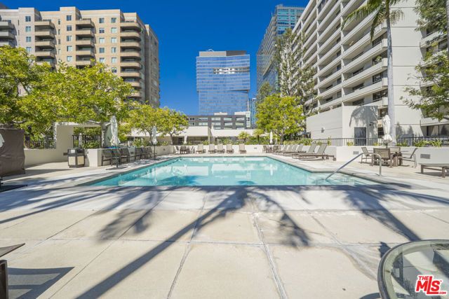 600 W 9th Street 1502, Los Angeles, CA 90015