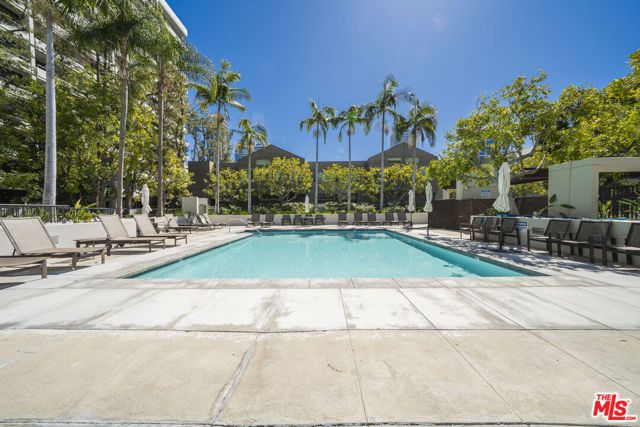 600 W 9th Street 1502, Los Angeles, CA 90015