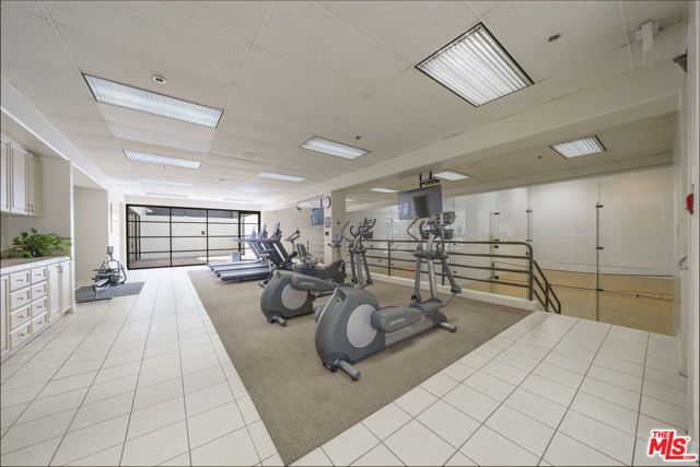 600 W 9th Street 1502, Los Angeles, CA 90015