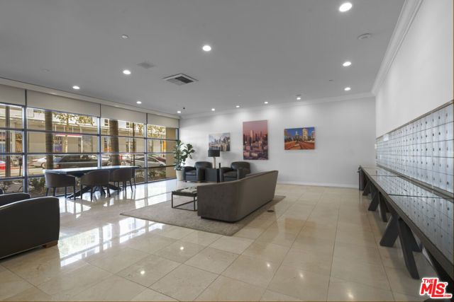 600 W 9th Street 1502, Los Angeles, CA 90015