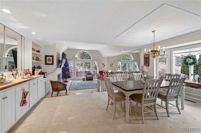 35 Hampton Hill Drive, Amherst, NY 14221