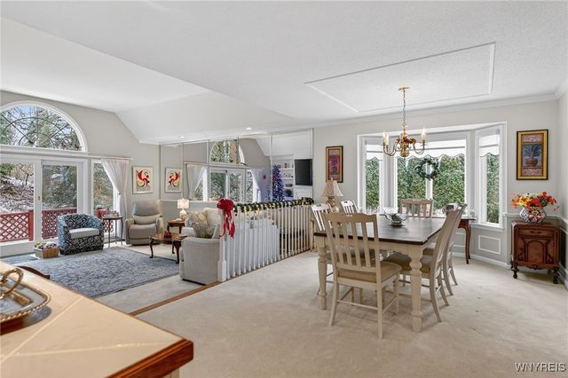 35 Hampton Hill Drive, Amherst, NY 14221