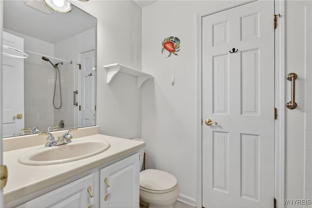 35 Hampton Hill Drive, Amherst, NY 14221