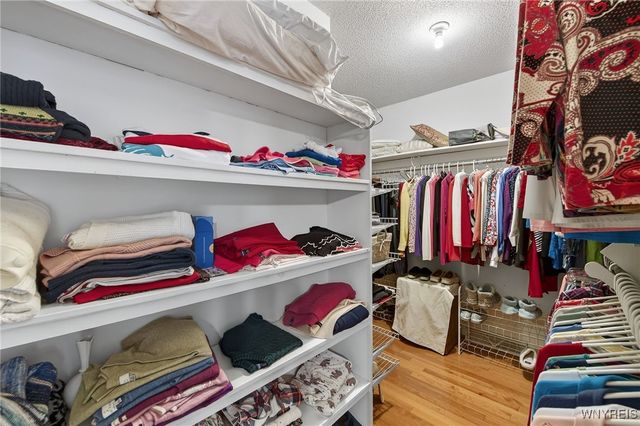 35 Hampton Hill Drive, Amherst, NY 14221