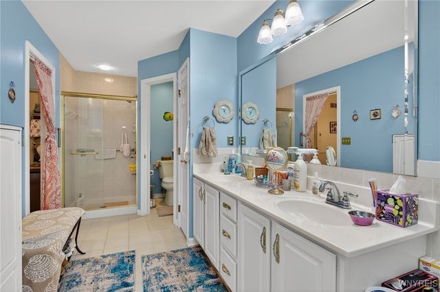 35 Hampton Hill Drive, Amherst, NY 14221