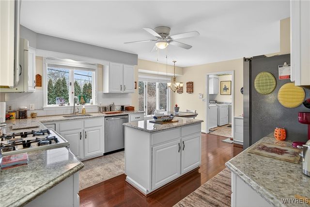 35 Hampton Hill Drive, Amherst, NY 14221