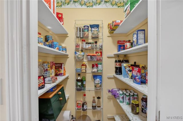 35 Hampton Hill Drive, Amherst, NY 14221