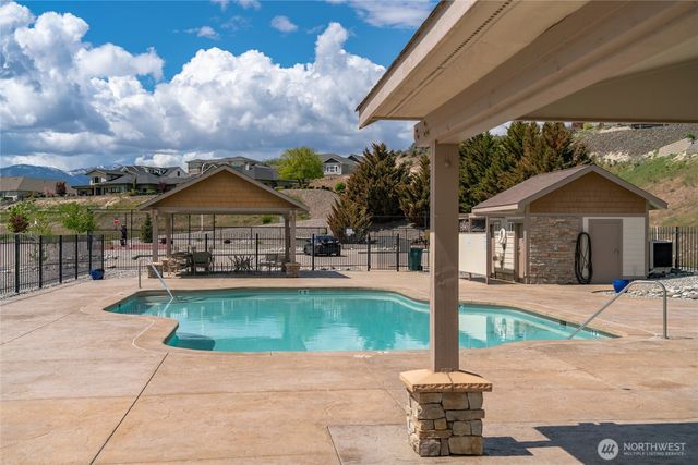 104 Lake Ridge Drive, Chelan, WA 98816